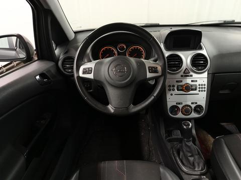 Opel Corsa 1.3 MT – foto 5 – kavel bij Antwerp Auctions, Aartselaar