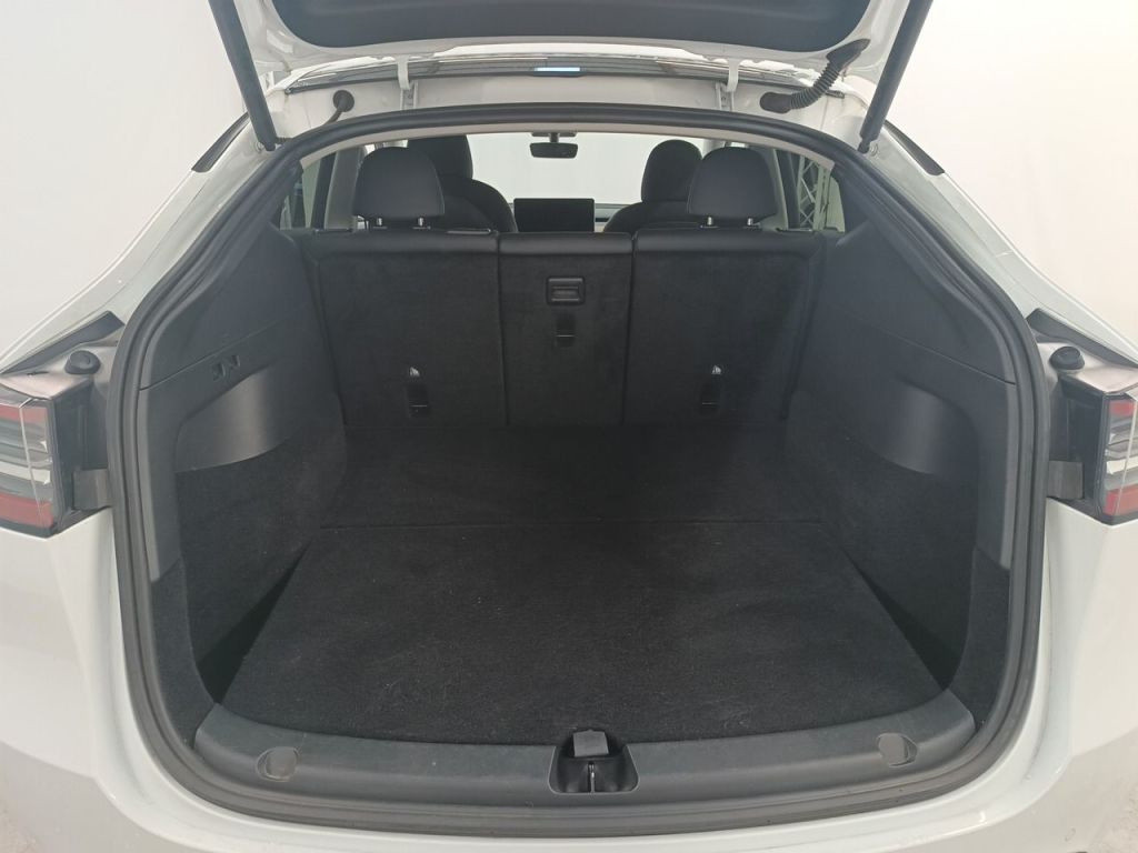 Tesla Model Y Long Range Dual Motor – foto 10 – kavel bij Antwerp Auctions, Aartselaar