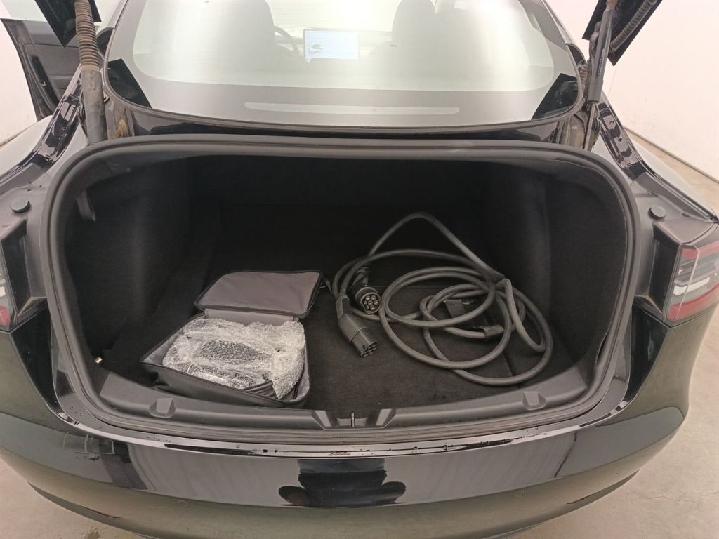 Tesla Model 3 Long Range Dual Motor – foto 10 – kavel bij Antwerp Auctions, Aartselaar