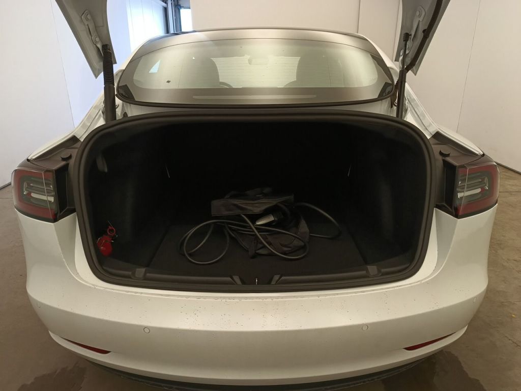 Tesla Model 3 Long Range Dual Motor – foto 10 – kavel bij Antwerp Auctions, Aartselaar