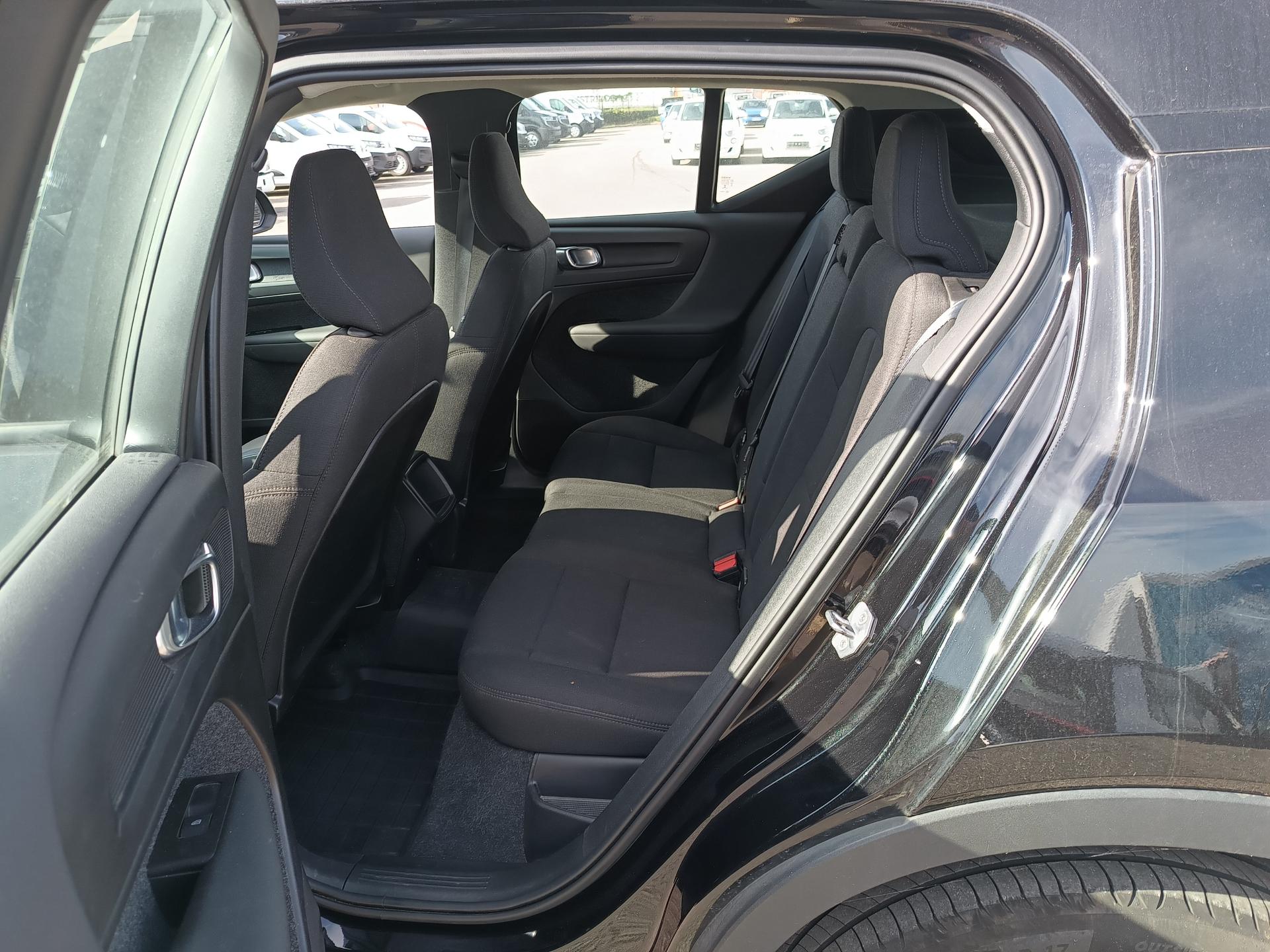 Volvo XC40 1.5 MT – foto 7 – kavel bij Antwerp Auctions, Aartselaar