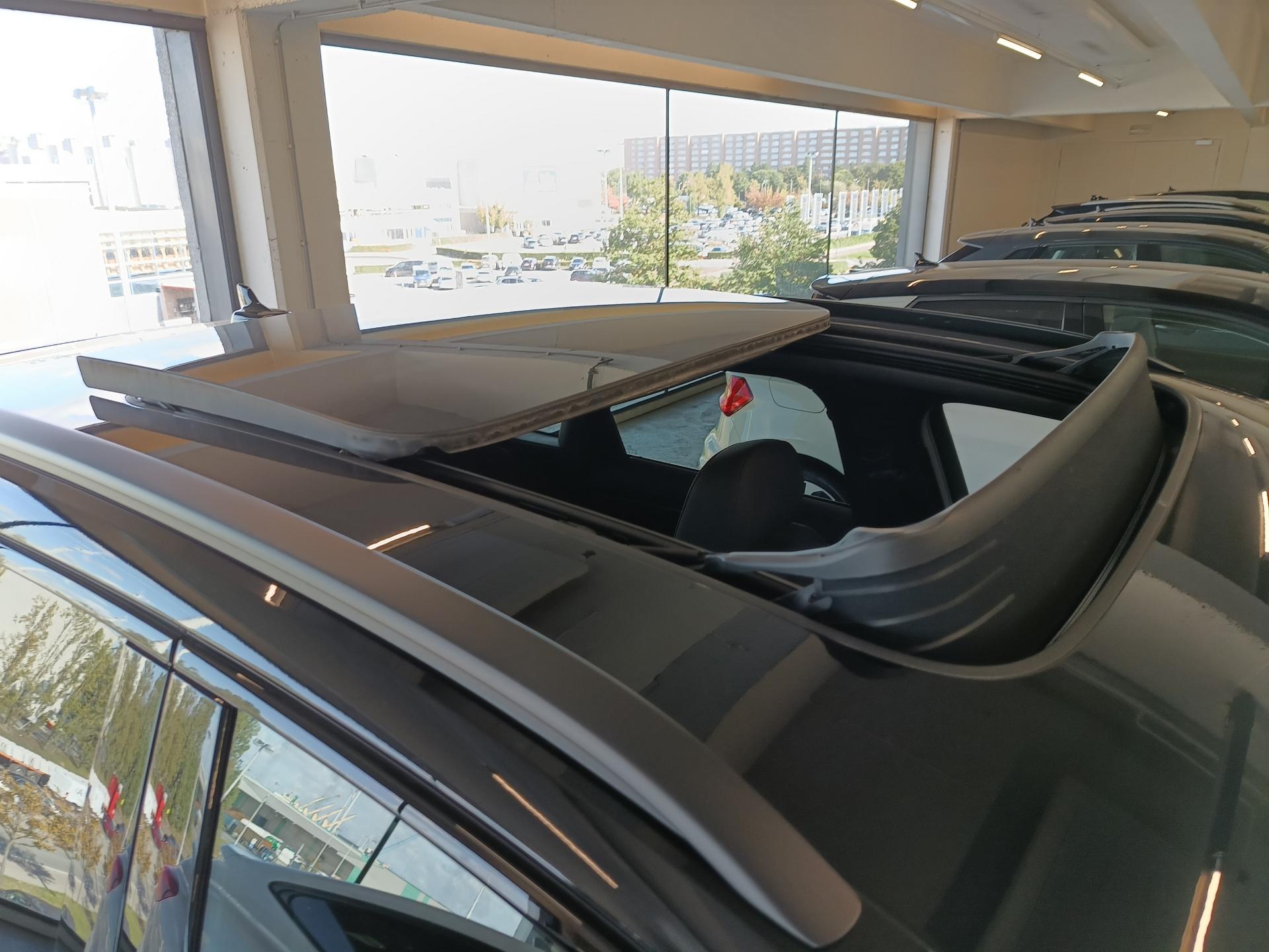 Audi Q3 1.5 AT – foto 8 – kavel bij Antwerp Auctions, Aartselaar