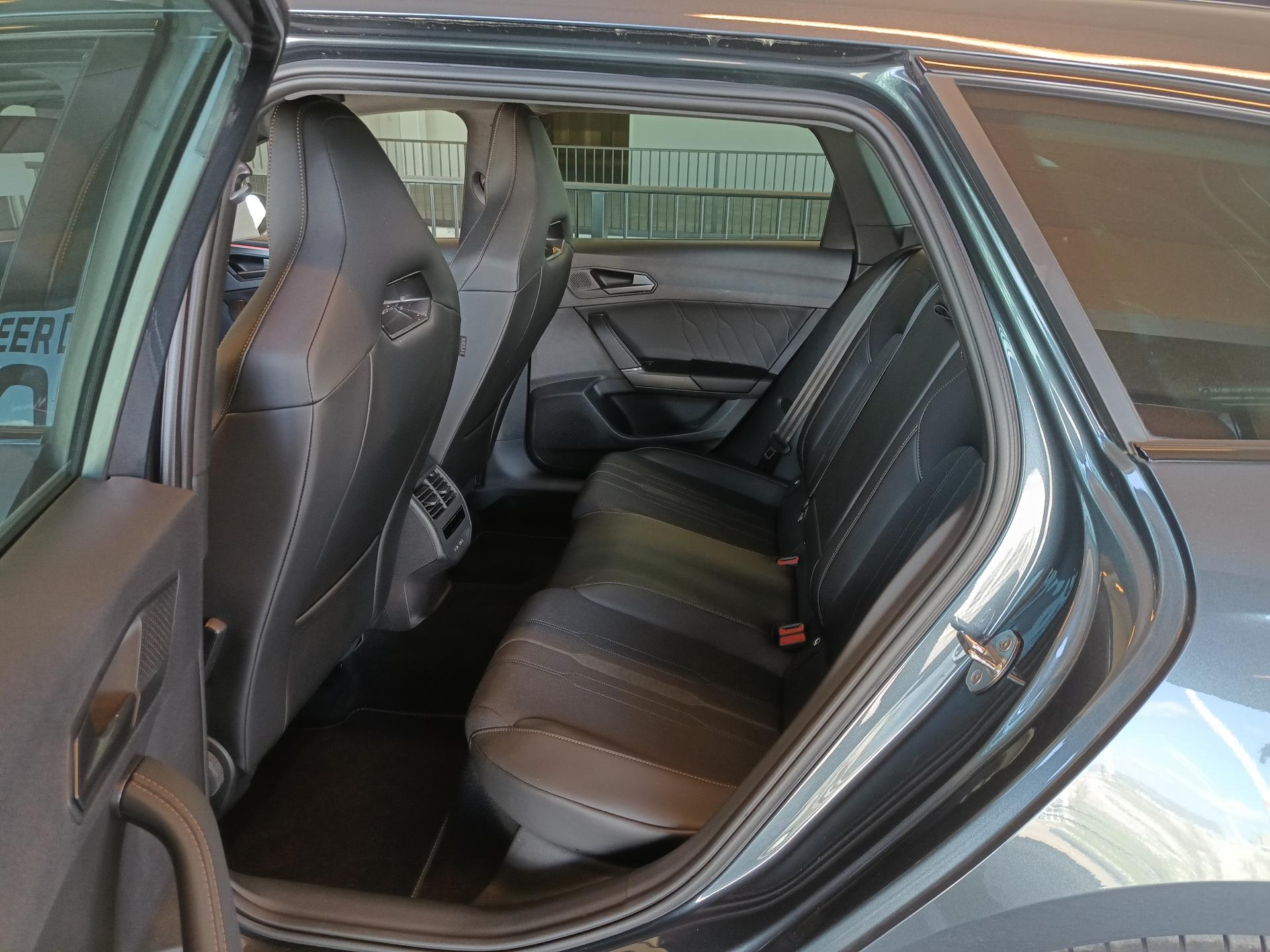 Seat Leon 1.4 TSI eHybrid – foto 9 – kavel bij Antwerp Auctions, Aartselaar