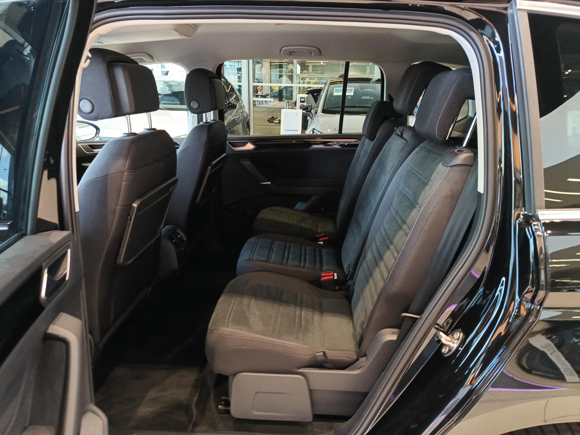 VW Touran Highline Business 1.5 TSI – foto 9 – kavel bij Antwerp Auctions, Aartselaar