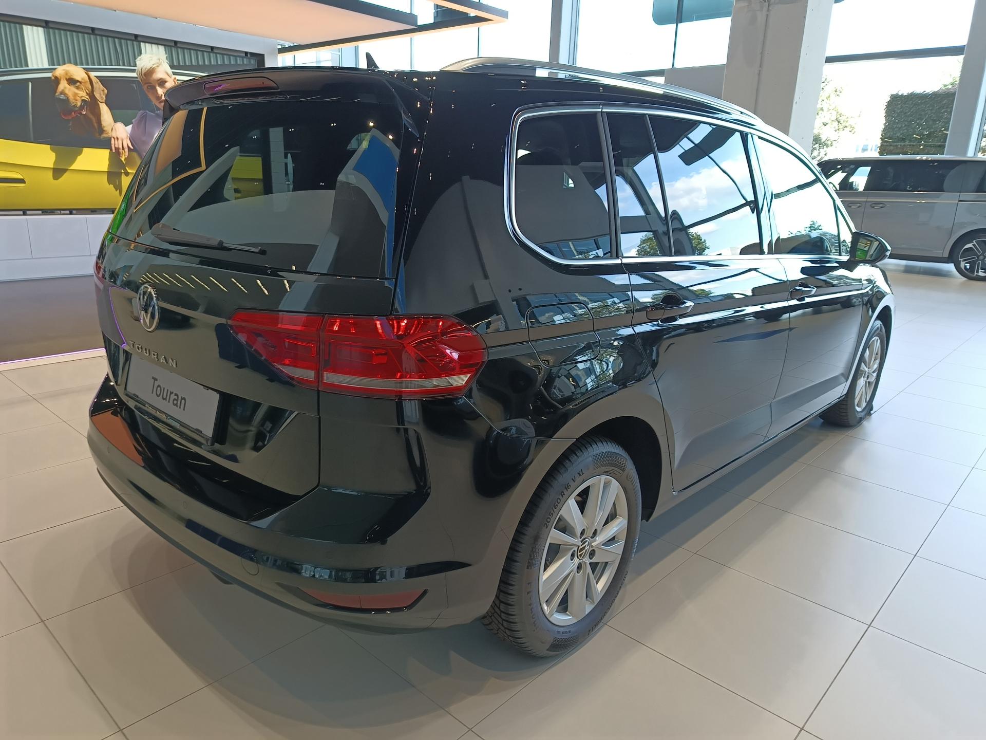 VW Touran Highline Business 1.5 TSI – foto 3 – kavel bij Antwerp Auctions, Aartselaar