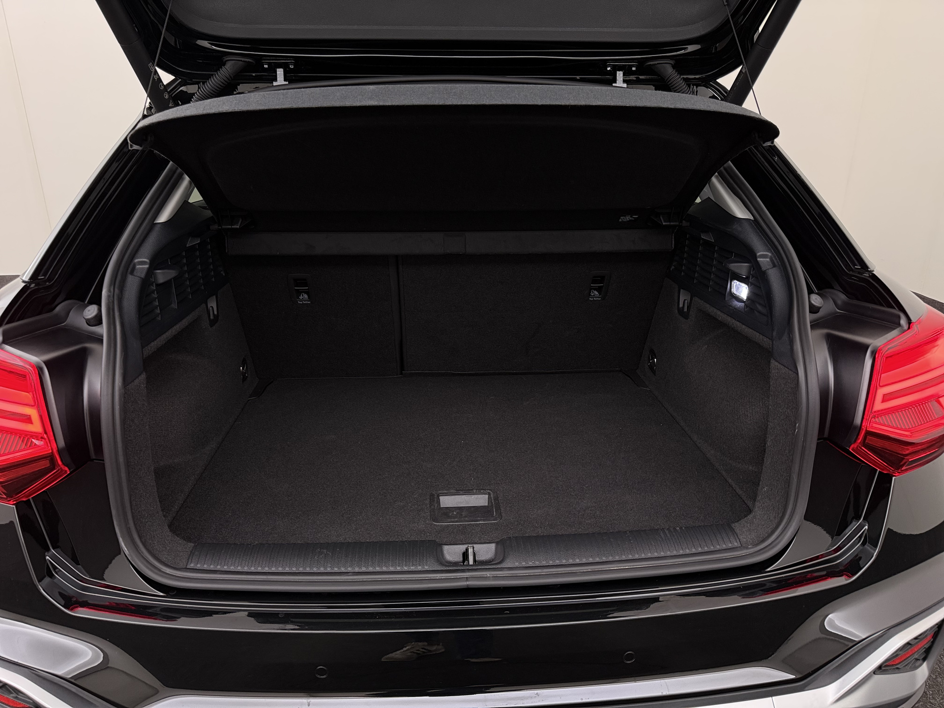 Audi Q2 35 TFSI S Line S Tronic – foto 11 – kavel bij Antwerp Auctions, Aartselaar