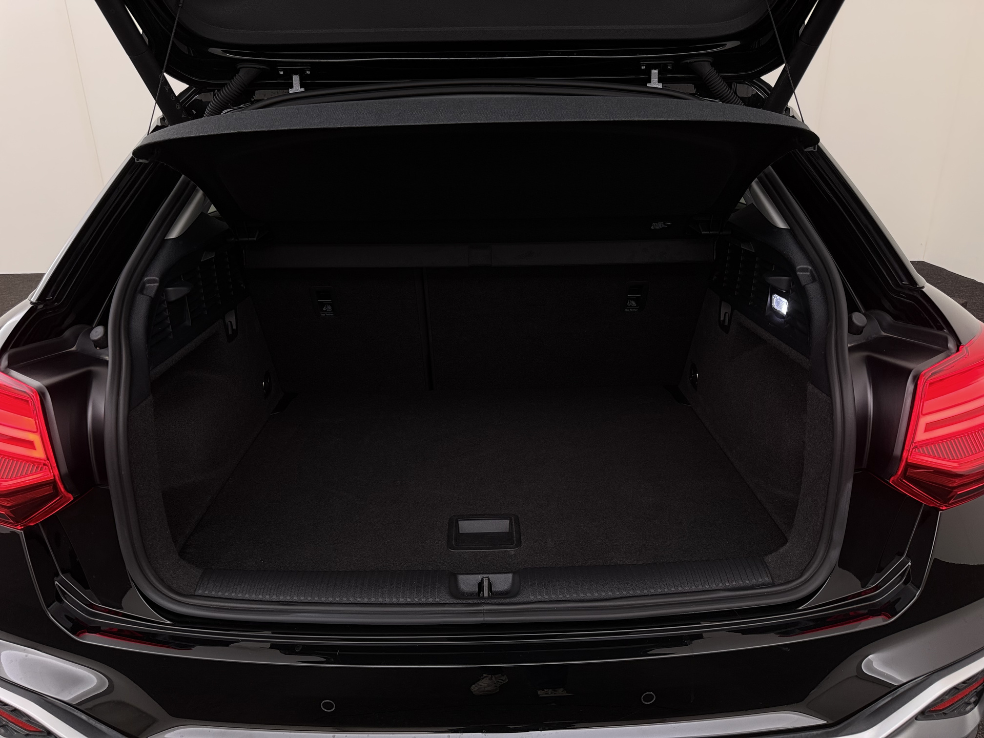 Audi Q2 35 TFSI S Line S Tronic – foto 11 – kavel bij Antwerp Auctions, Aartselaar