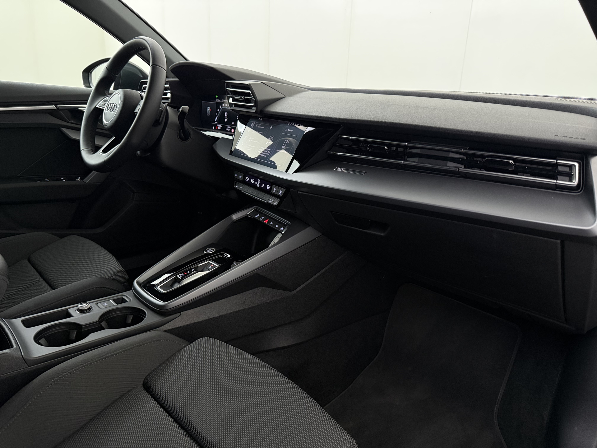 Audi A3 Sportback 1.5 DSG – foto 8 – kavel bij Antwerp Auctions, Aartselaar