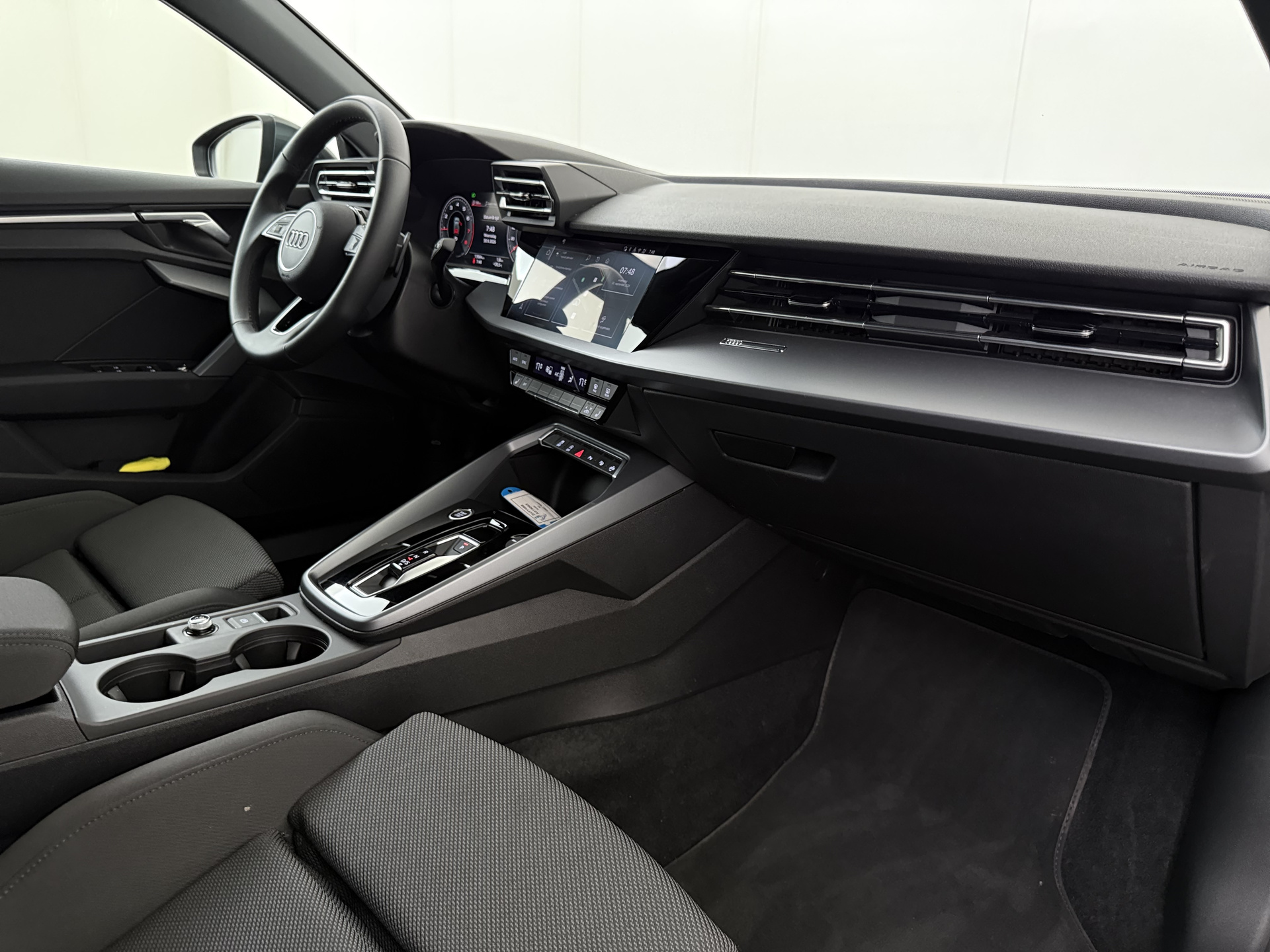 Audi A3 Sportback 1.5 DSG – foto 8 – kavel bij Antwerp Auctions, Aartselaar