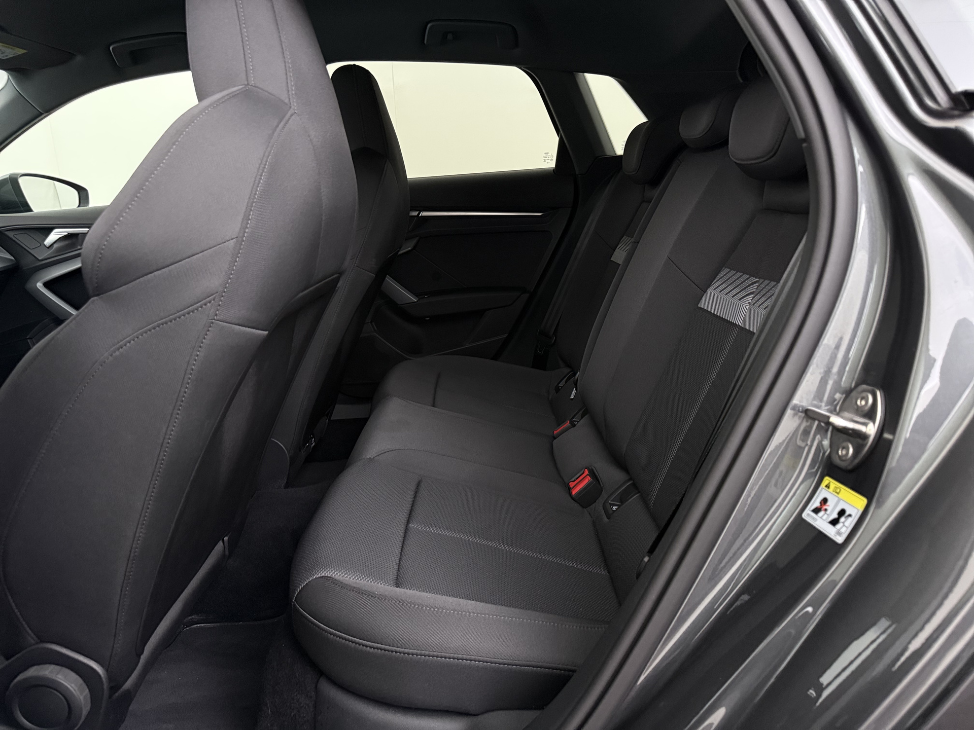 Audi A3 Sportback 1.5 DSG – foto 10 – kavel bij Antwerp Auctions, Aartselaar
