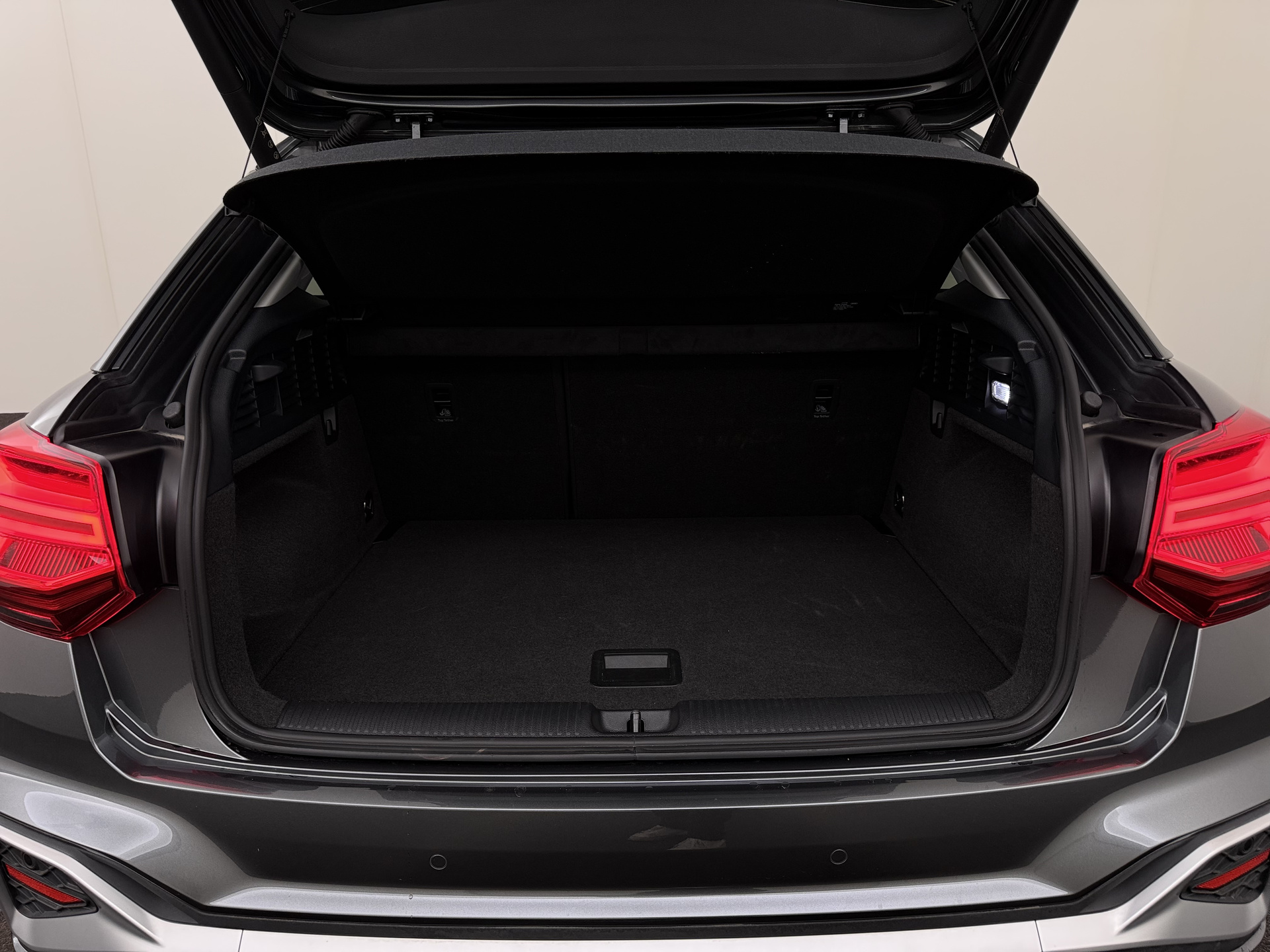 Audi Q2 35 TFSI S Line S Tronic – foto 11 – kavel bij Antwerp Auctions, Aartselaar