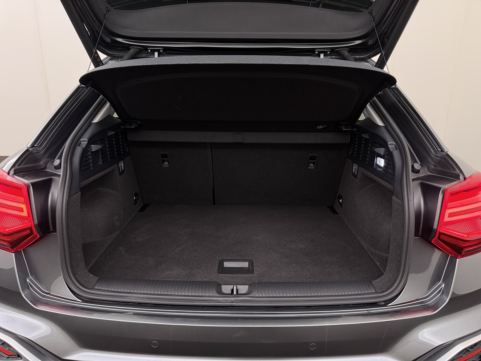 Audi Q2 35 TFSI S Line S Tronic – foto 11 – kavel bij Antwerp Auctions, Aartselaar