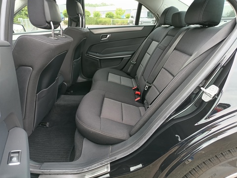 Mercedes-Benz E200d 2.2 AT – foto 7 – kavel bij Antwerp Auctions, Aartselaar