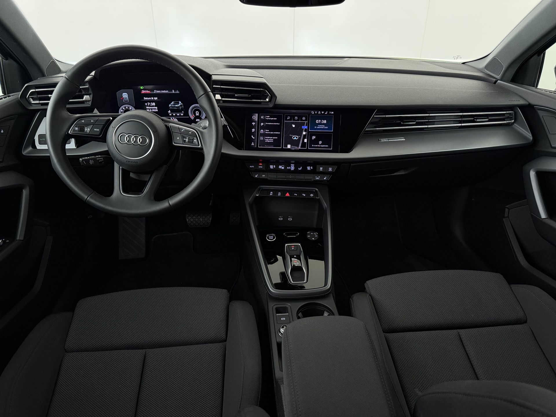 Audi A3 Sportback 1.5 DSG – foto 7 – kavel bij Antwerp Auctions, Aartselaar