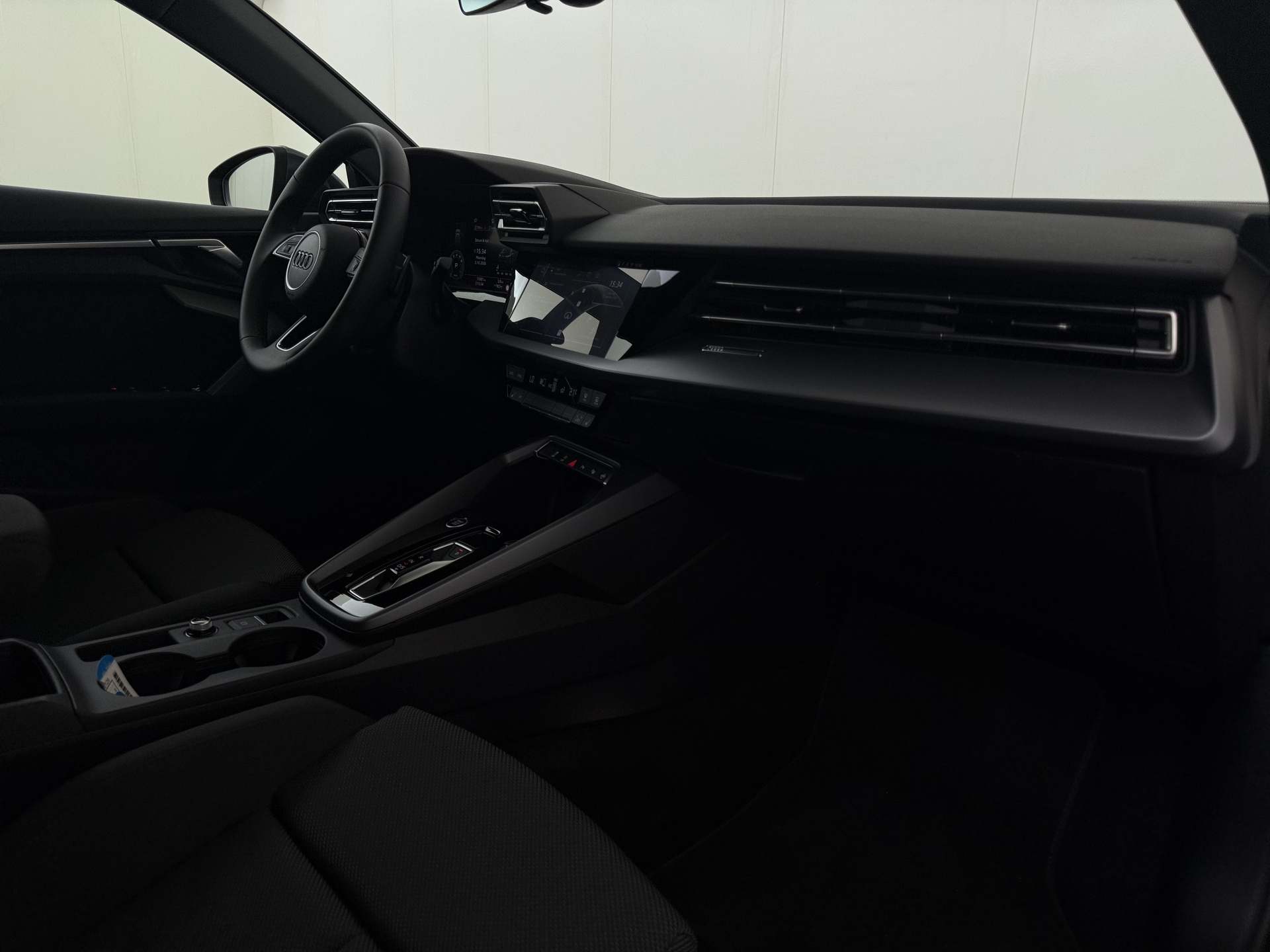Audi A3 Sportback 1.5 DSG – foto 8 – kavel bij Antwerp Auctions, Aartselaar