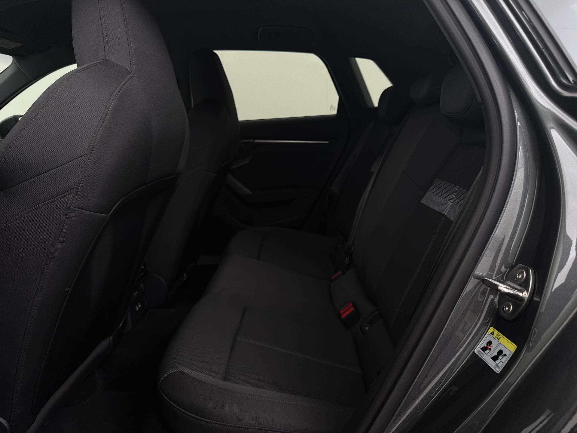 Audi A3 Sportback 1.5 DSG – foto 10 – kavel bij Antwerp Auctions, Aartselaar