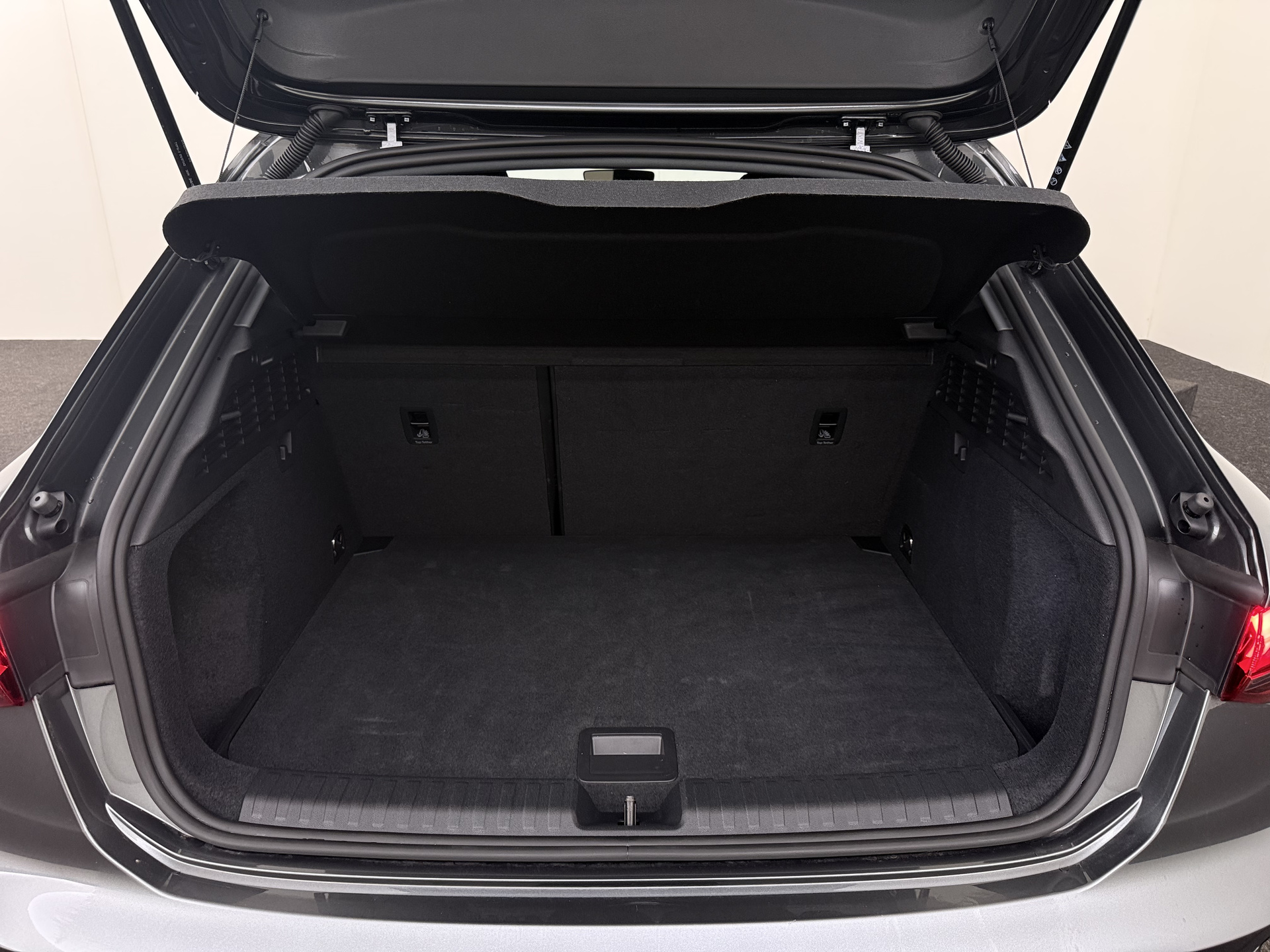 Audi A3 Sportback 1.5 DSG – foto 11 – kavel bij Antwerp Auctions, Aartselaar
