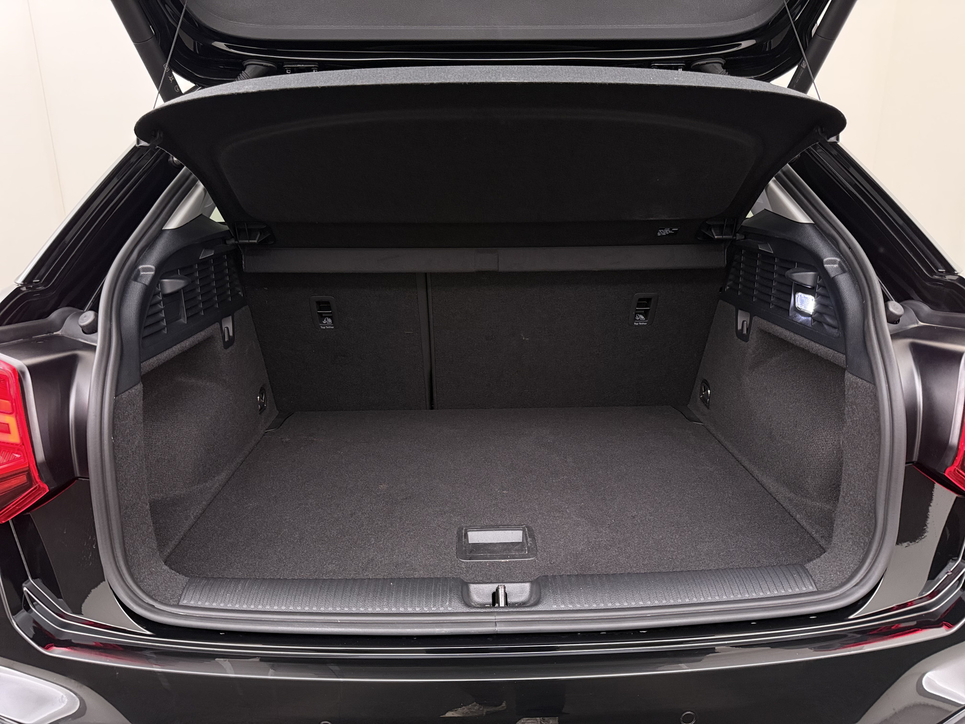 Audi Q2 35 TFSI S Line S Tronic – foto 11 – kavel bij Antwerp Auctions, Aartselaar