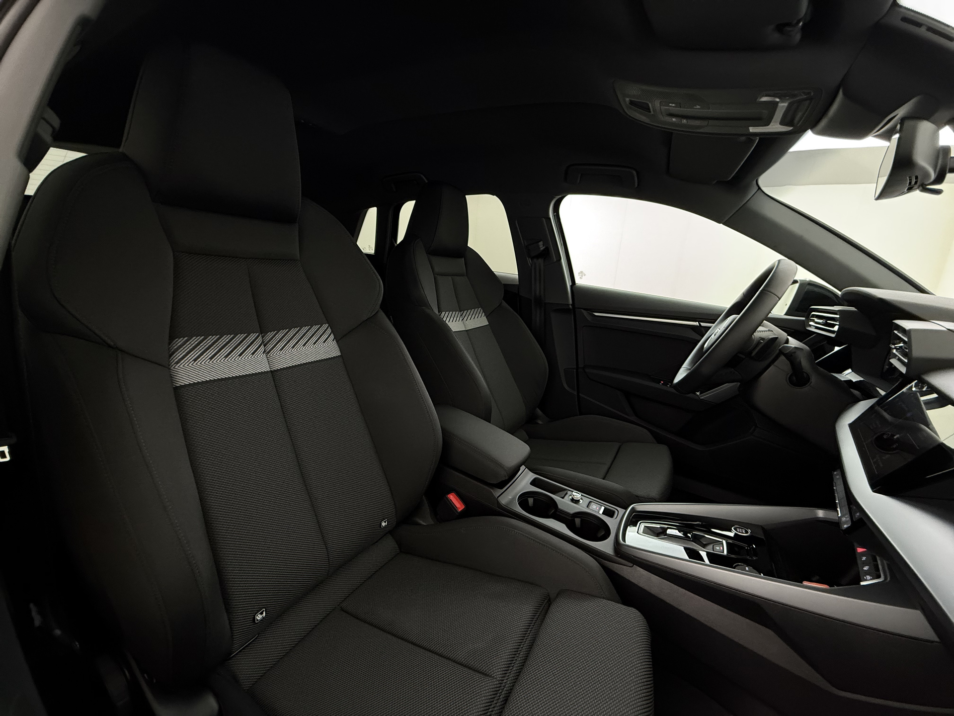 Audi A3 Sportback 1.5 DSG – foto 9 – kavel bij Antwerp Auctions, Aartselaar