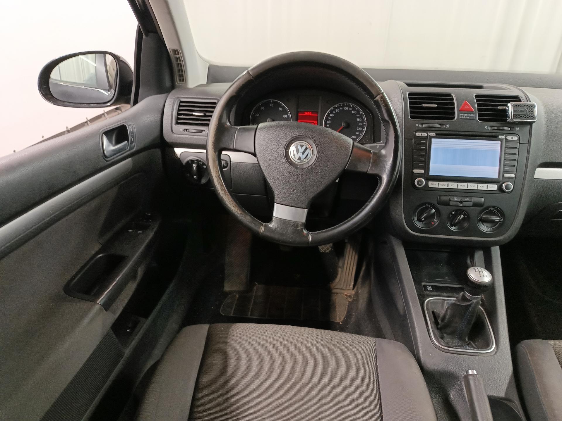 Volkswagen GOLF 1,6 MT – foto 6 – kavel bij Antwerp Auctions, Aartselaar