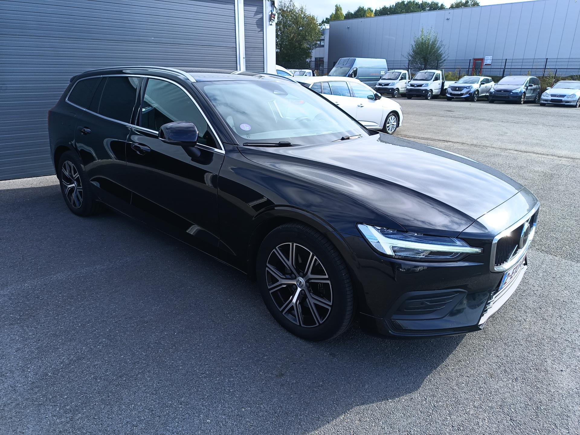 Volvo V60 2.0 AT – foto 4 – kavel bij Antwerp Auctions, Aartselaar