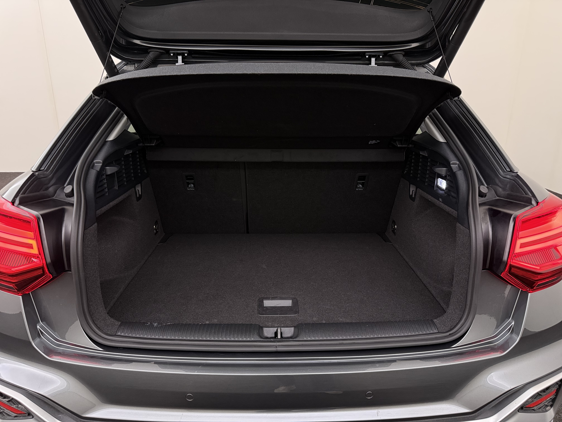 Audi Q2 35 TFSI S Line S Tronic – foto 11 – kavel bij Antwerp Auctions, Aartselaar