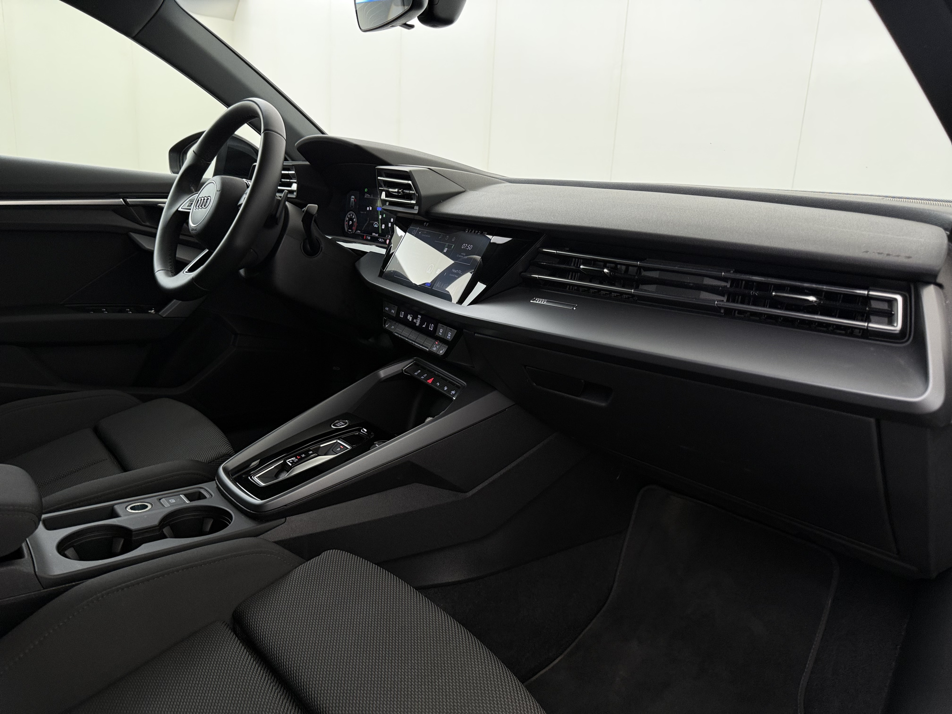 Audi A3 Sportback 1.5 DSG – foto 9 – kavel bij Antwerp Auctions, Aartselaar