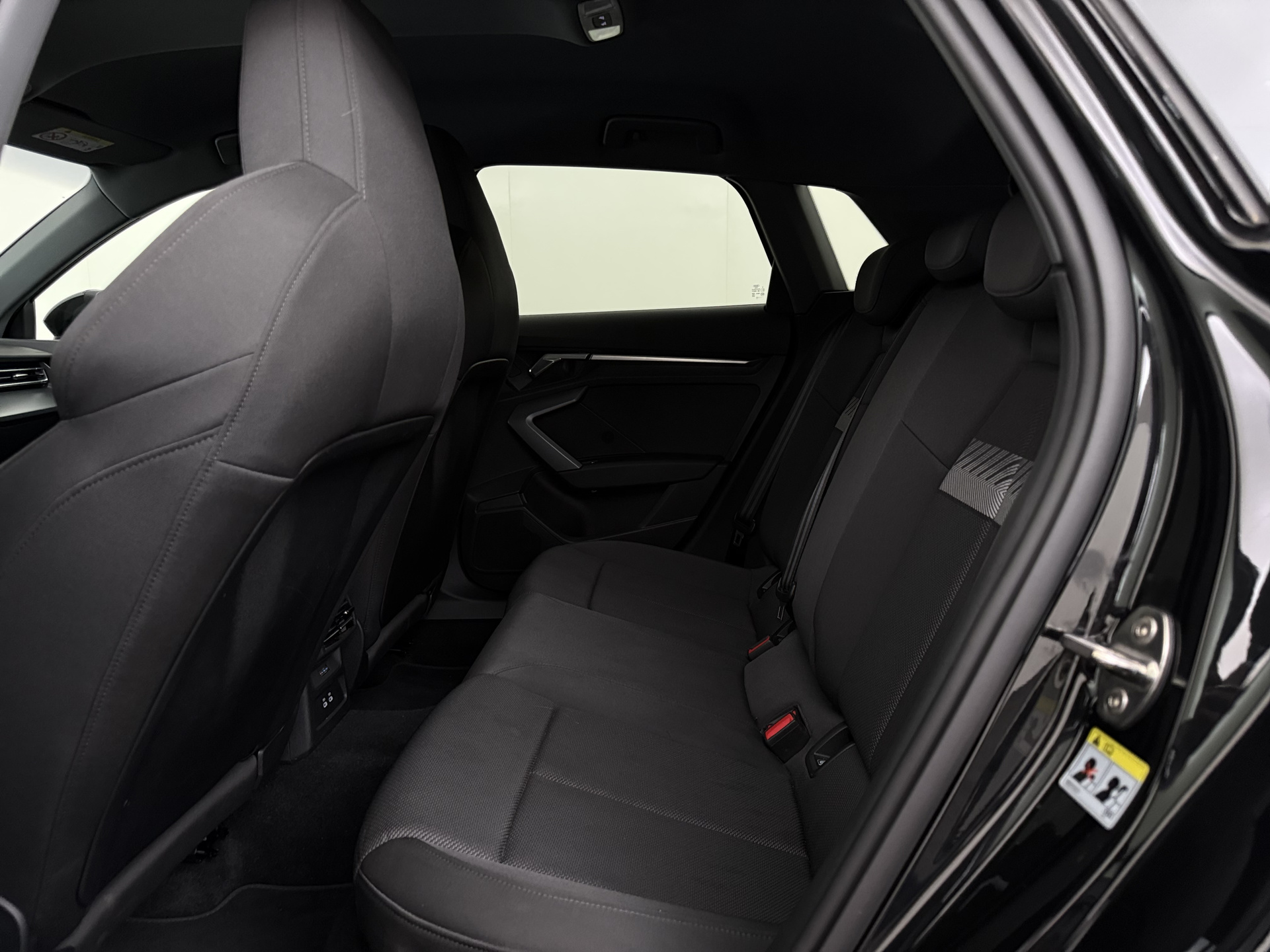 Audi A3 Sportback 1.5 DSG – foto 10 – kavel bij Antwerp Auctions, Aartselaar