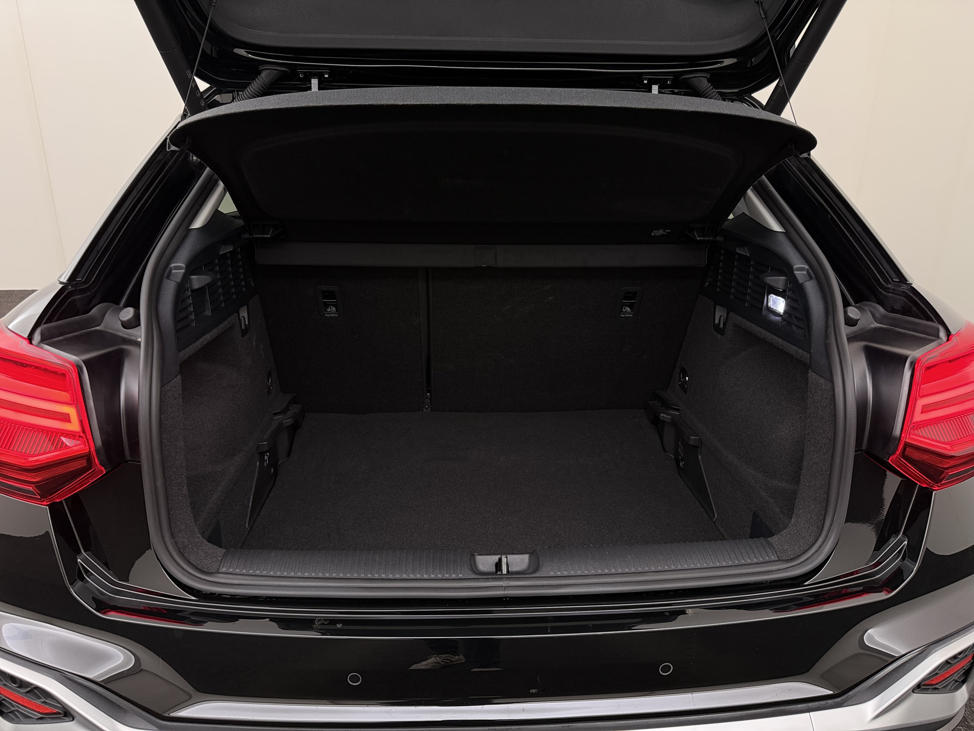 Audi Q2 35 TFSI S Line S Tronic – foto 11 – kavel bij Antwerp Auctions, Aartselaar