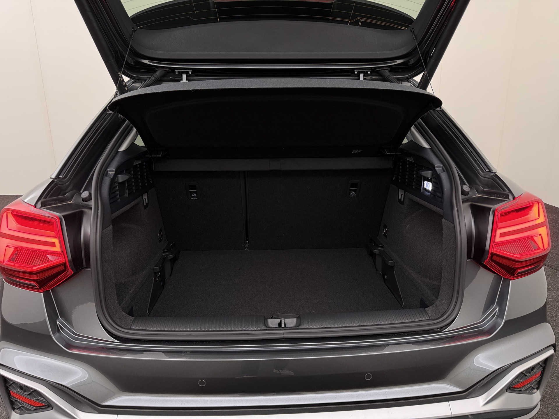 Audi Q2 35 TFSI S Line S Tronic – foto 11 – kavel bij Antwerp Auctions, Aartselaar