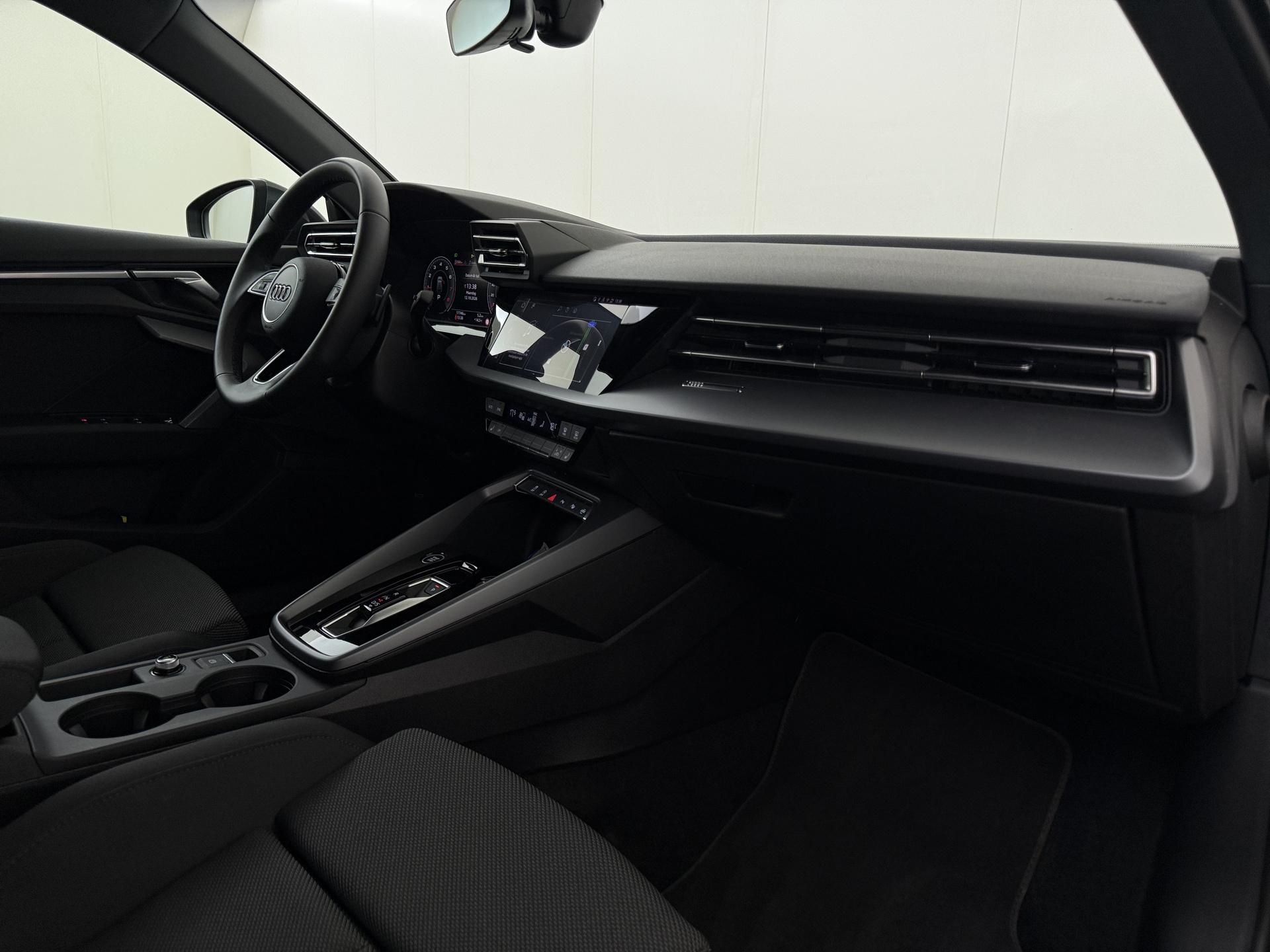 Audi A3 Sportback 1.5 DSG – foto 8 – kavel bij Antwerp Auctions, Aartselaar