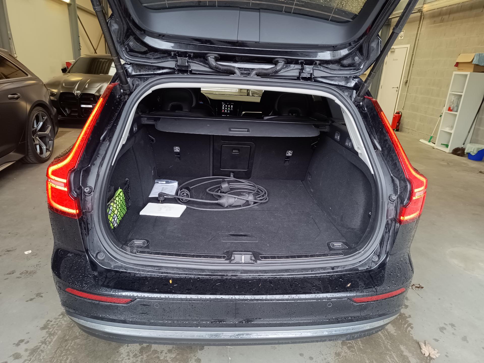 Volvo V60 2.0 AT – foto 10 – kavel bij Antwerp Auctions, Aartselaar