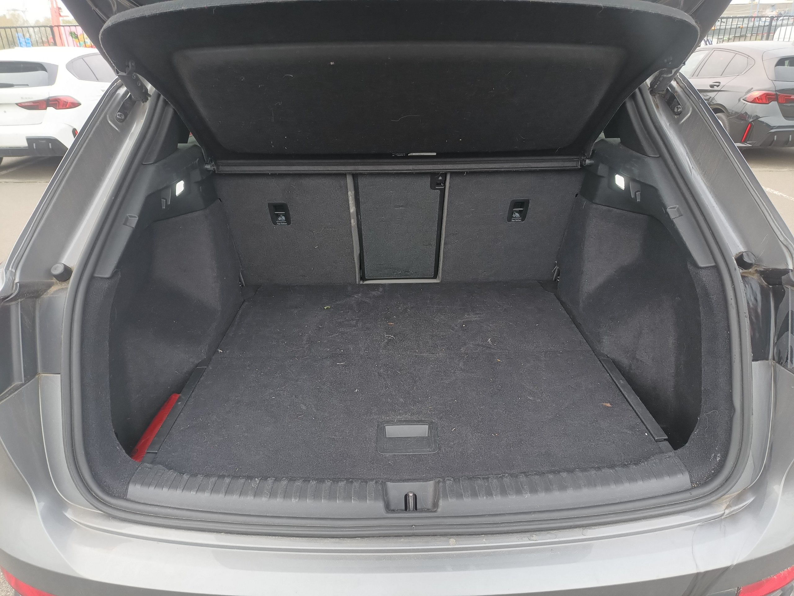 Audi Q4 e-tron – foto 10 – kavel bij Antwerp Auctions, Aartselaar