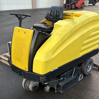 Afbeelding van KAERCHER IPX3 Ride-On 2002