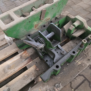 Afbeelding van Frontgewicht moederblok en etage trekhaak met kipperknop  john deere