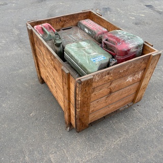 Afbeelding van jerry cans