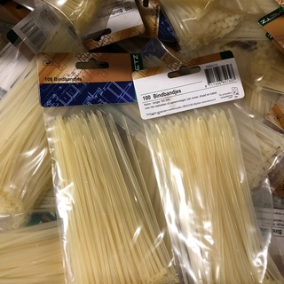 Afbeelding van 150 setjes witte tie wraps L 160mm