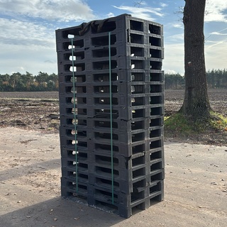Afbeelding van Kunststof pallet van 1.20x 0.80 m