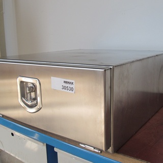 Afbeelding van onderbouwkist voor een vrachtwagen *30530*