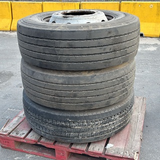 Afbeelding van band met velg taufenn 385/65R22