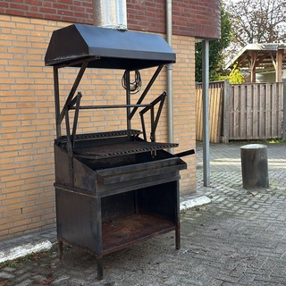 Afbeelding van BBQ met lift grill systeem