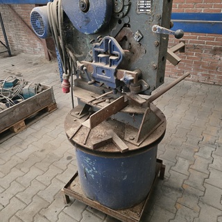 Afbeelding van Elektrische knip / pons machine