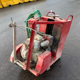 Afbeelding van NORTON asfalt/betonzaagmachine + extra zaagbladen