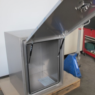 Afbeelding van onderbouw kist voor een vrachtwagen