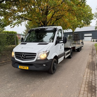 Afbeelding van Nette BE combi Mercedes V6 met veldhuis oplegger