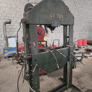 Afbeelding van Hydraulische werkplaats pers met handpomp