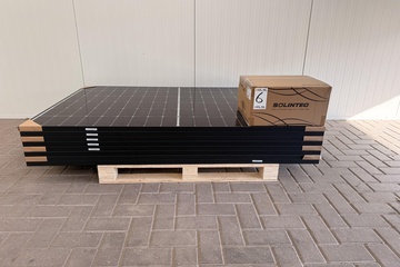 Afbeelding van Set zonnepanelen 8 stuks met 3600w omvormer