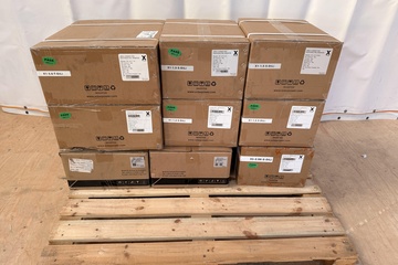 Afbeelding van Pallet met Solax (X1-serie) en Solis PV-omvormers, diverse modellen en vermogens