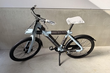 Afbeelding van Nieuwe VanMoof X3 elektrische fiets lichtblauw