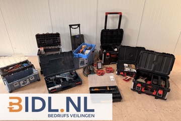 Afbeelding van Partij Professioneel Gereedschap – Bosch, Milwaukee, Makita – Complete Set met Koffers